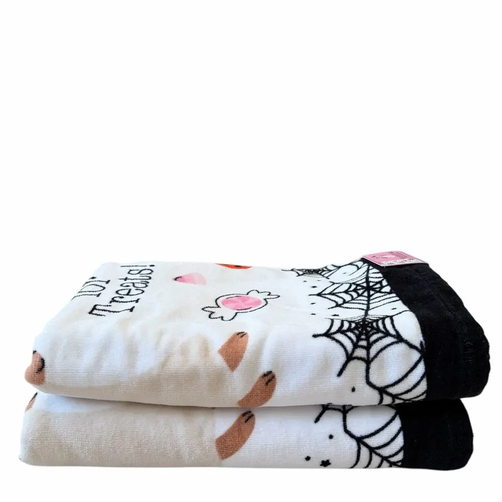 4pc Kassafina Halloween Dogs in Costumes Towel Set -2 Hand 2 Bath 100% Cotton